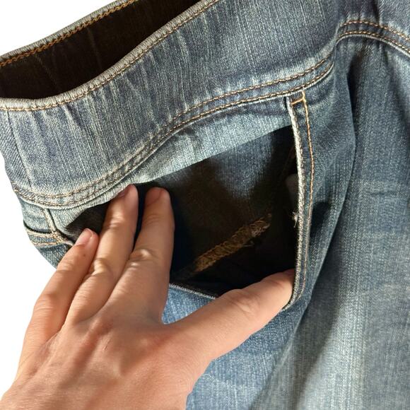 Torrid Women's 6 (Size 6X or 30) Skinny Fit Lean Jean Cropped Jeans Stretch - Picture 9 of 13